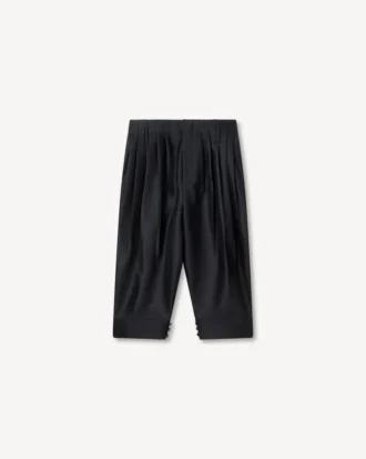 Pantalones cortos entallados con pliegues de lana virgen y seda