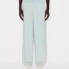 Pantalones de chambray en color piedra decolorado Pantalones de chambray en color piedra decolorado