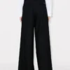 Pantalones de pierna ancha de lana virgen Pantalones de pierna ancha de lana virgen