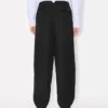 Pantalones holgados de estilo colegial Pantalones holgados de estilo colegial