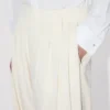Pantalones plisados de lana virgen Pantalones plisados de lana virgen