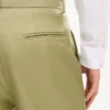 Pantalones rectos de sastrería en lana virgen Pantalones rectos de sastrería en lana virgen