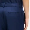 Pantalones rectos de sastrería en lana virgen Pantalones rectos de sastrería en lana virgen