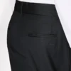 Pantalones rectos de sastrería en lana virgen Pantalones rectos de sastrería en lana virgen