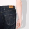 Vaqueros de corte ancho con vuelta en denim japonés Vaqueros de corte ancho con vuelta en denim japonés