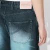 Vaqueros de corte ancho con vuelta en denim japonés Vaqueros de corte ancho con vuelta en denim japonés